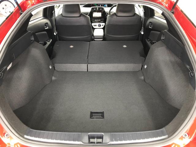 プリウス Ｓツーリングセレクション　禁煙車／ＥＴＣ／純正ＳＤナビ（ＮＳＺＴ－Ｗ６４Ｔ）／バックカメラ／Ｂｌｕｅｔｏｏｔｈ／ＴＶ／ＤＶＤ／ＣＤ／ＳＤ／レーダークルーズコントロール／シートヒーター／レザーシート／ＬＥＤヘッドライト／予備キー（64枚目）