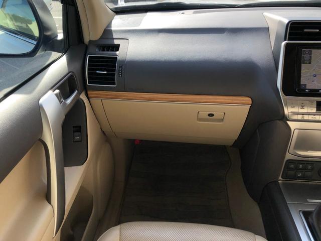 ランドクルーザープラド ＴＸ　Ｌパッケージ　車検付／モデリスタエアロ／禁煙車／ＥＴＣ／純正ＳＤナビ（ＮＳＺＴ－Ｙ６８Ｔ）　／バックカメラ／パワーシート／シートヒーター／シートクーラー／Ｂｌｕｅｔｏｏｔｈ／ＴＶ／ＤＶＤ／ＣＤ／ＳＤ／予備キー（22枚目）