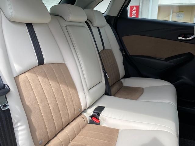 ＣＸ－３ １５Ｓ　アーバン　ドレッサー　全周囲カメラ　本革シート　クリアランスソナー　オートクルーズコントロール　レーンアシスト　衝突被害軽減システム　ＴＶ　ＬＥＤヘッドランプ　アルミホイール　アイドリングストップ　シートヒーター　ＡＴ（49枚目）