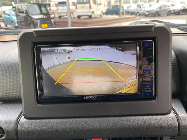 バックカメラ装備。駐車が苦手な方には欠かせません。