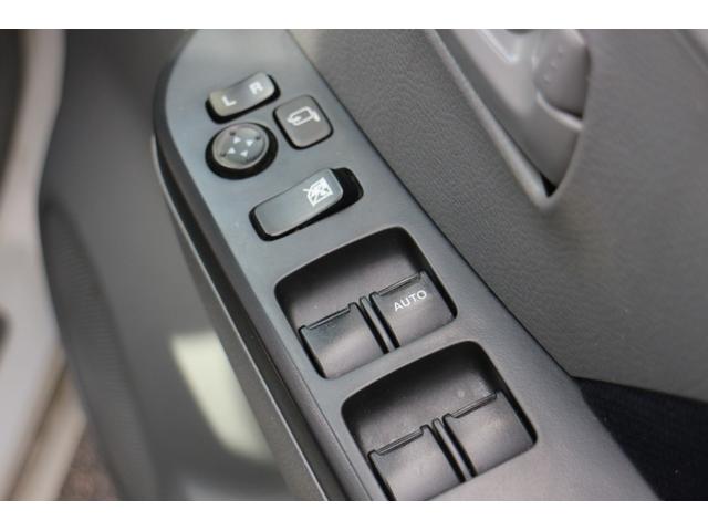 ＡＺワゴン ＸＧ　ＥＴＣ　キーレスエントリー　電動格納ミラー　ベンチシート　ＡＴ　盗難防止システム　ＣＤ　衝突安全ボディ　エアコン　パワーステアリング　パワーウィンドウ（8枚目）