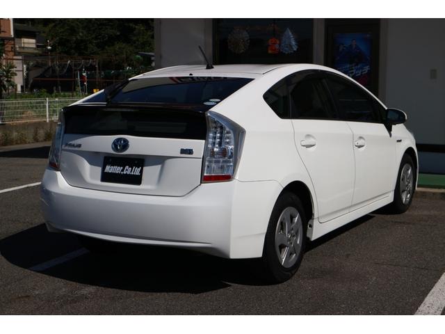 プリウス S ナビ アルミホイール オートライト CVT スマートキー アイドリングストップ 盗難防止システム CD 衝突安全ボディ ABS ESC エアコン パワーステアリング パワーウィンドウ 運転席エアバッグ(15枚目)