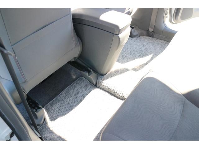 プリウス S ナビ アルミホイール オートライト CVT スマートキー アイドリングストップ 盗難防止システム CD 衝突安全ボディ ABS ESC エアコン パワーステアリング パワーウィンドウ 運転席エアバッグ(38枚目)