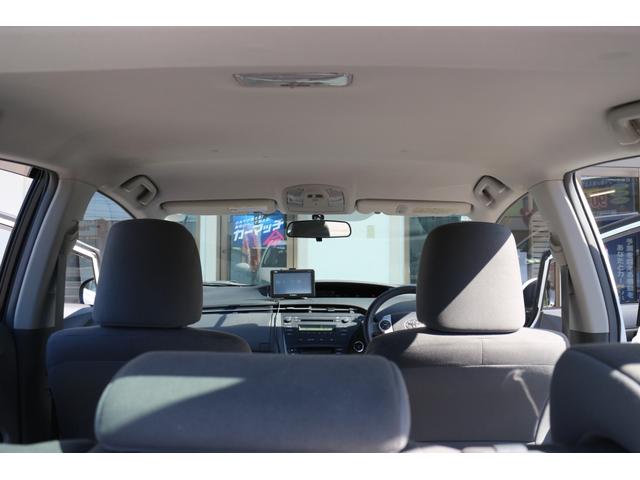 プリウス S ナビ アルミホイール オートライト CVT スマートキー アイドリングストップ 盗難防止システム CD 衝突安全ボディ ABS ESC エアコン パワーステアリング パワーウィンドウ 運転席エアバッグ(40枚目)