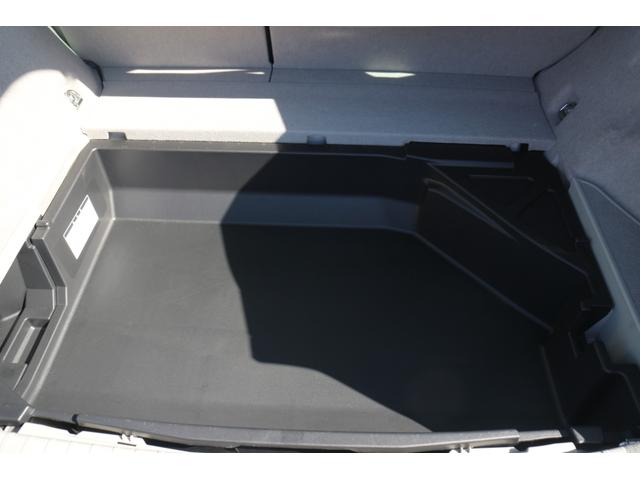 プリウス S ナビ アルミホイール オートライト CVT スマートキー アイドリングストップ 盗難防止システム CD 衝突安全ボディ ABS ESC エアコン パワーステアリング パワーウィンドウ 運転席エアバッグ(43枚目)