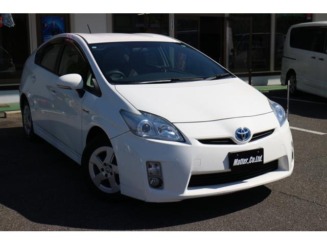 プリウス S ナビ アルミホイール オートライト CVT スマートキー アイドリングストップ 盗難防止システム CD 衝突安全ボディ ABS ESC エアコン パワーステアリング パワーウィンドウ 運転席エアバッグ(47枚目)