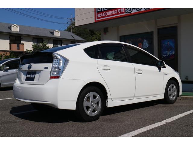 プリウス S ナビ アルミホイール オートライト CVT スマートキー アイドリングストップ 盗難防止システム CD 衝突安全ボディ ABS ESC エアコン パワーステアリング パワーウィンドウ 運転席エアバッグ(48枚目)