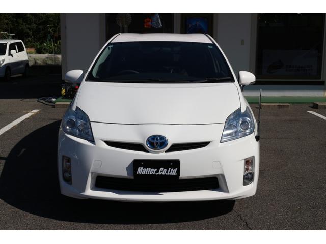 プリウス S ナビ アルミホイール オートライト CVT スマートキー アイドリングストップ 盗難防止システム CD 衝突安全ボディ ABS ESC エアコン パワーステアリング パワーウィンドウ 運転席エアバッグ(49枚目)