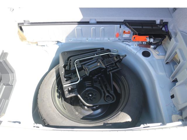 プリウス S ナビ アルミホイール オートライト CVT スマートキー アイドリングストップ 盗難防止システム CD 衝突安全ボディ ABS ESC エアコン パワーステアリング パワーウィンドウ 運転席エアバッグ(53枚目)