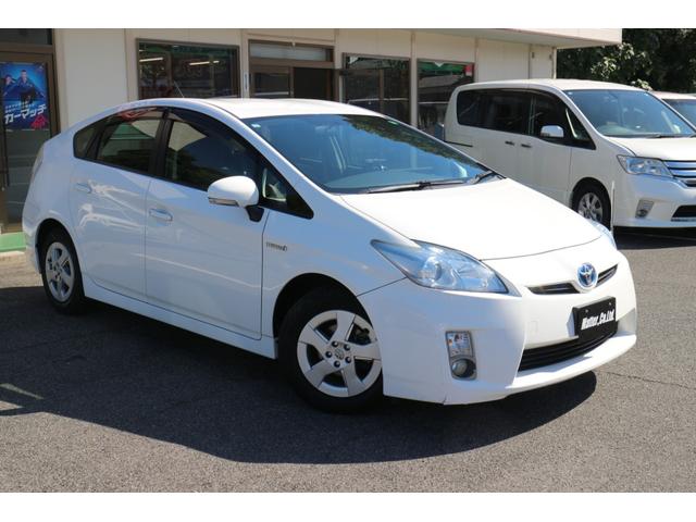 プリウス S ナビ アルミホイール オートライト CVT スマートキー アイドリングストップ 盗難防止システム CD 衝突安全ボディ ABS ESC エアコン パワーステアリング パワーウィンドウ 運転席エアバッグ(65枚目)