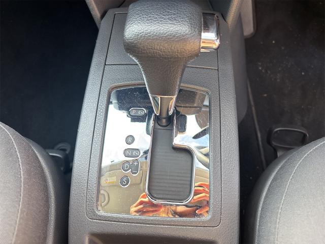 ポロ １．４　コンフォートライン　ＥＴＣ　バックカメラ　ナビ　ＴＶ　クリアランスソナー　アルミホイール　キーレスエントリー　電動格納ミラー　ＡＴ　盗難防止システム　ＡＢＳ　ＥＳＣ　ＣＤ　エアコン　パワーステアリング　パワーウィンドウ（8枚目）