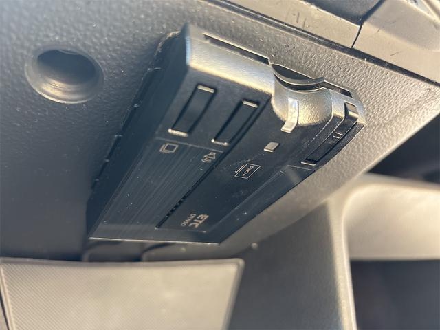 ポロ １．４　コンフォートライン　ＥＴＣ　バックカメラ　ナビ　ＴＶ　クリアランスソナー　アルミホイール　キーレスエントリー　電動格納ミラー　ＡＴ　盗難防止システム　ＡＢＳ　ＥＳＣ　ＣＤ　エアコン　パワーステアリング　パワーウィンドウ（9枚目）