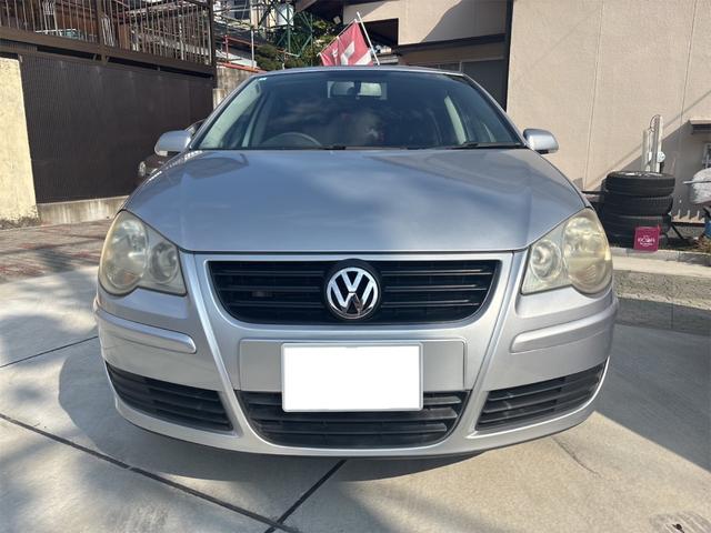 ポロ １．４　コンフォートライン　ＥＴＣ　バックカメラ　ナビ　ＴＶ　クリアランスソナー　アルミホイール　キーレスエントリー　電動格納ミラー　ＡＴ　盗難防止システム　ＡＢＳ　ＥＳＣ　ＣＤ　エアコン　パワーステアリング　パワーウィンドウ（12枚目）