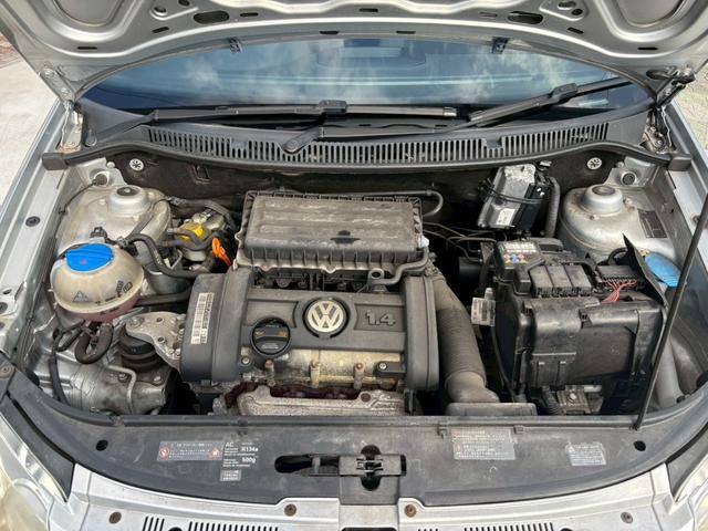 ポロ １．４　コンフォートライン　ＥＴＣ　バックカメラ　ナビ　ＴＶ　クリアランスソナー　アルミホイール　キーレスエントリー　電動格納ミラー　ＡＴ　盗難防止システム　ＡＢＳ　ＥＳＣ　ＣＤ　エアコン　パワーステアリング　パワーウィンドウ（20枚目）