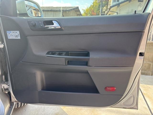 ポロ １．４　コンフォートライン　ＥＴＣ　バックカメラ　ナビ　ＴＶ　クリアランスソナー　アルミホイール　キーレスエントリー　電動格納ミラー　ＡＴ　盗難防止システム　ＡＢＳ　ＥＳＣ　ＣＤ　エアコン　パワーステアリング　パワーウィンドウ（32枚目）