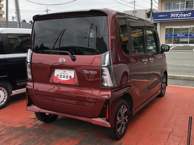 タント カスタムＸ　４ＷＤ　ワンオーナー　ツートンカラー　ナビゲーション　ドライブレコーダー　運転席／助手席シートヒーター　ＬＥＤヘッドライト／フォグランプ　両側パワースライドドア　コーナーセンサー（6枚目）
