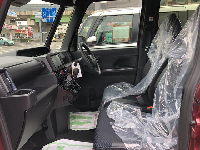 タント カスタムＸ　４ＷＤ　ワンオーナー　ツートンカラー　ナビゲーション　ドライブレコーダー　運転席／助手席シートヒーター　ＬＥＤヘッドライト／フォグランプ　両側パワースライドドア　コーナーセンサー（10枚目）