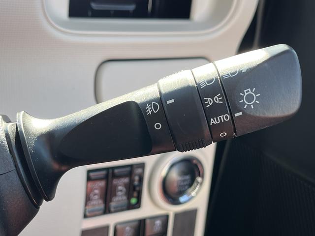 ムーヴキャンバス Ｇブラックアクセントリミテッド　ＳＡＩＩＩ　４ＷＤ　ワンオーナー　ナビ　パノラマモニター　ドライブレコーダー　両側パワースライドドア　ＬＥＤフォグランプ　禁煙車　記録簿　認定中古車　レーンアシスト　衝突回避支援システム搭載車（19枚目）