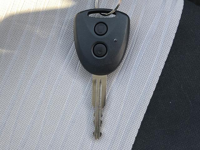 ミライース Ｌ　ＳＡＩＩＩ　キーレスエントリー　コーナーセンサー　禁煙車　記録簿　認定中古車　　レーンアシスト　オートマチックハイビーム　衝突回避支援システム搭載車（19枚目）