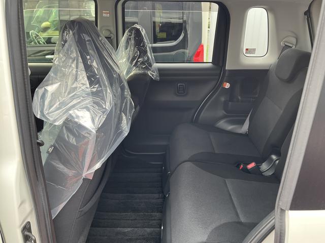 ムーヴキャンバス Xブラックインテリアリミテッド SAIII ワンオーナー ツートンカラー LEDフォグランプ 両側パワースライドドア 禁煙車 記録簿 認定中古車 レーンアシスト オートマチックハイビーム 衝突回避支援システム搭載車(10枚目)