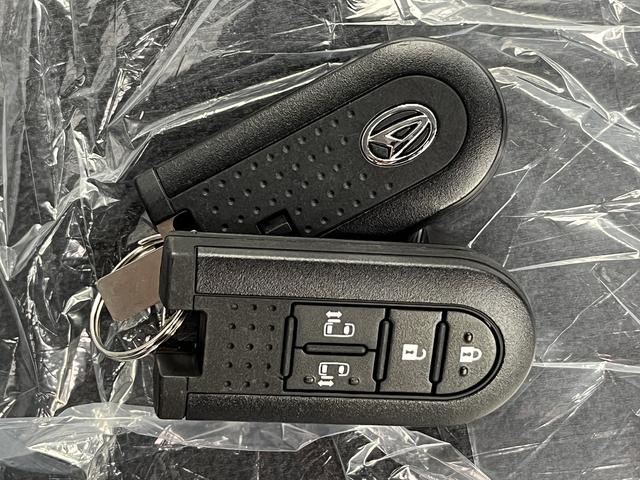 ムーヴキャンバス Xブラックインテリアリミテッド SAIII ワンオーナー ツートンカラー LEDフォグランプ 両側パワースライドドア 禁煙車 記録簿 認定中古車 レーンアシスト オートマチックハイビーム 衝突回避支援システム搭載車(19枚目)