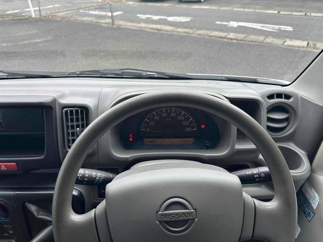 NV100クリッパーバン DX パートタイム4WD 軽バン 5MTミッション ドライブレコーダー ETC 両側スライドドア アルミホイール エアコン(2枚目)