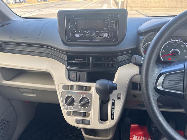 ムーヴ Ｌ　ＳＡＩＩＩ　衝突被害軽減システム　オートマチックハイビーム　キーレスエントリー　アイドリングストップ　電動格納ミラー　ベンチシート　ＣＶＴ　盗難防止システム　ＡＢＳ　ＥＳＣ　ＣＤ　衝突安全ボディ　エアコン（4枚目）