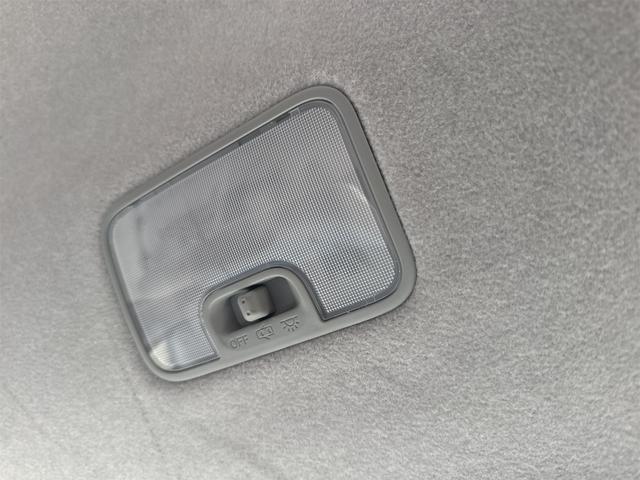 ムーヴ Ｌ　ＳＡＩＩＩ　衝突被害軽減システム　オートマチックハイビーム　キーレスエントリー　アイドリングストップ　電動格納ミラー　ベンチシート　ＣＶＴ　盗難防止システム　ＡＢＳ　ＥＳＣ　ＣＤ　衝突安全ボディ　エアコン（25枚目）