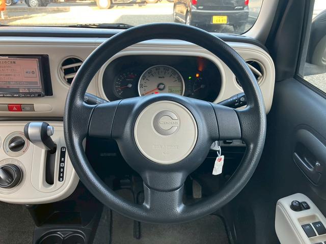 ミラココア ココアＬ　ＥＴＣ　ナビ　ＴＶ　キーレスエントリー　アイドリングストップ　電動格納ミラー　ベンチシート　ＣＶＴ　盗難防止システム　ＡＢＳ　ＣＤ　ＤＶＤ再生　衝突安全ボディ　エアコン　パワーステアリング（3枚目）