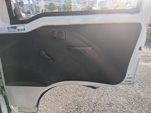 当店のお車をご覧いただきましてありがとうございます。お車についてのご質問やお見積りのご依頼、ご購入にあたってのご相談などお気軽にお問い合わせ下さい！