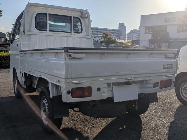 当店のお車をご覧いただきましてありがとうございます。お車についてのご質問やお見積りのご依頼、ご購入にあたってのご相談などお気軽にお問い合わせ下さい！