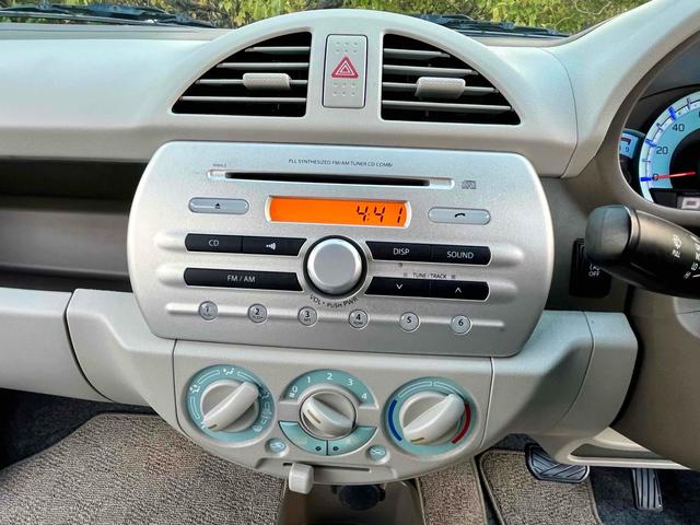 アルトエコ ECO-L キーレスエントリー アイドリングストップ CVT 盗難防止システム ABS CD 衝突安全ボディ エアコン パワーステアリング パワーウィンドウ(4枚目)