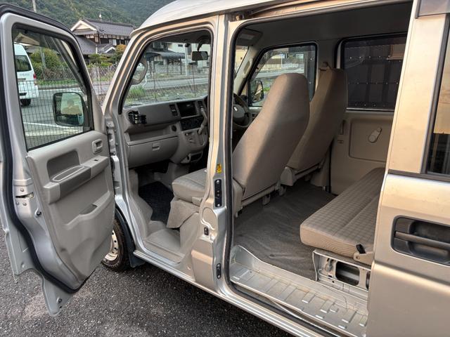 エブリイ ＰＣ　車検令和８年７月　４ＷＤ　ハイルーフ　キーレスキー　プライバシーガラス　パワーウィンドウ（14枚目）