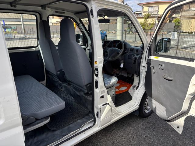 ハイゼットカーゴ スペシャル　車検令和９年１０月１９日　法人ワンオーナー　４速オートマ　エアバック（運転席／助手席）　集中ドアロック　タイミングチェーン　取扱説明書　保証書　整備点検記録簿（12枚目）