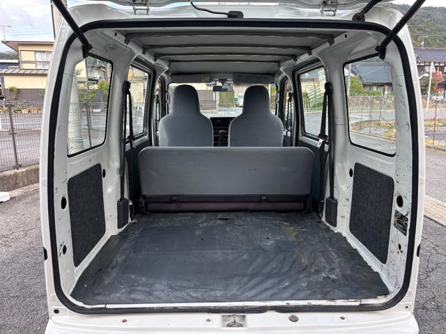 ハイゼットカーゴ スペシャル　車検令和９年１０月１９日　法人ワンオーナー　４速オートマ　エアバック（運転席／助手席）　集中ドアロック　タイミングチェーン　取扱説明書　保証書　整備点検記録簿（17枚目）
