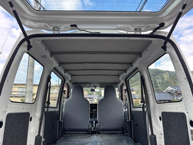 ハイゼットカーゴ スペシャル　車検令和９年１０月１９日　法人ワンオーナー　４速オートマ　エアバック（運転席／助手席）　集中ドアロック　タイミングチェーン　取扱説明書　保証書　整備点検記録簿（19枚目）