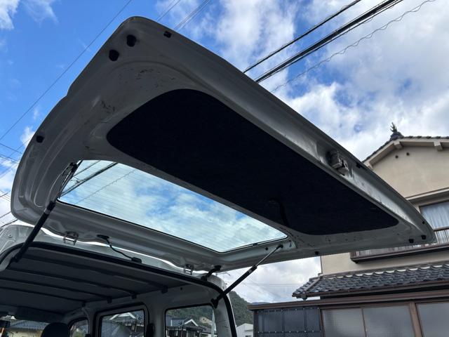 ハイゼットカーゴ スペシャル　車検令和９年１０月１９日　法人ワンオーナー　４速オートマ　エアバック（運転席／助手席）　集中ドアロック　タイミングチェーン　取扱説明書　保証書　整備点検記録簿（20枚目）