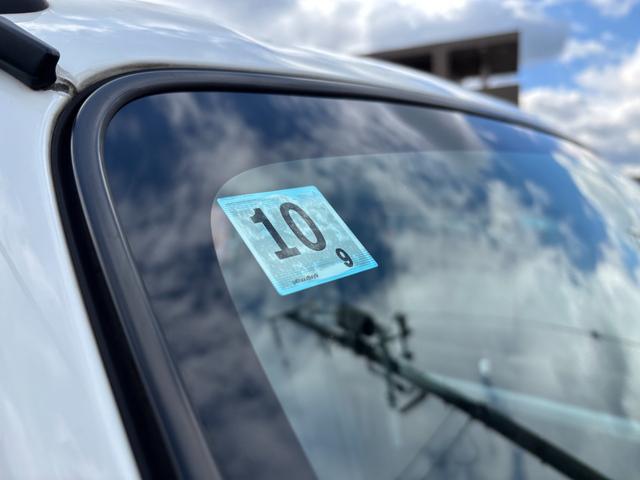 ハイゼットカーゴ スペシャル　車検令和９年１０月１９日　法人ワンオーナー　４速オートマ　エアバック（運転席／助手席）　集中ドアロック　タイミングチェーン　取扱説明書　保証書　整備点検記録簿（25枚目）
