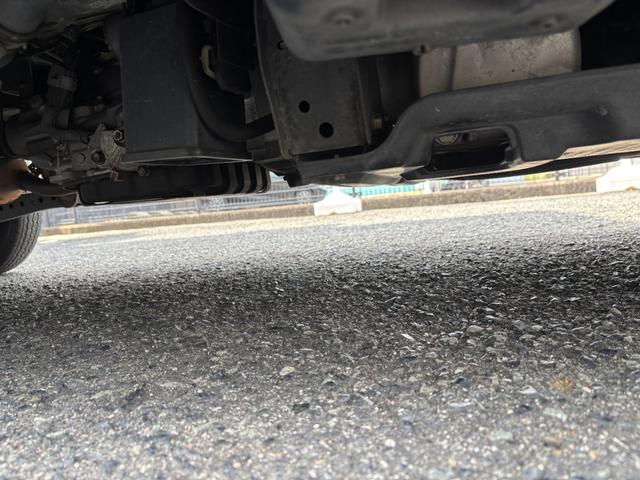 ハイゼットカーゴ スペシャル　車検令和９年１０月１９日　法人ワンオーナー　４速オートマ　エアバック（運転席／助手席）　集中ドアロック　タイミングチェーン　取扱説明書　保証書　整備点検記録簿（35枚目）