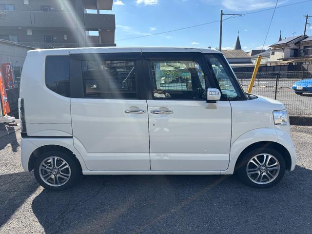 N-BOX G SSパッケージ 車検令和8年7月30日 ワンオーナー 両側パワースライドドア 純正14インチアルミホイール 前後ドラレコ ブラック内装 スマートキー プライバシーガラス タイミングチェーン(6枚目)