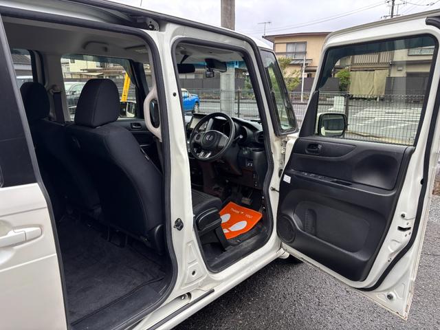 Ｎ－ＢＯＸ Ｇ　ＳＳパッケージ　中期型モデル　４ＷＤ　ワンオーナー　シティブレーキアシスト　純正ナビ　バックカメラ　テレビ　両側パワースライドドア　ＥＴＣ　ドラレコ　純正アルミ　スマートキー　プライバシーガラス　タイミングチェーン（12枚目）