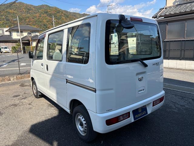 ハイゼットカーゴ スペシャルクリーン　車検令和９年１１月２４日　法人ワンオーナー　４ＷＤ　４速オートマ　パワーウィンドウ　フロントフォグライト　ＡＢＳ　ＳＲＳエアバック　集中ドアロック　タイミングチェーン　取説　保証書　整備点検記録簿（3枚目）