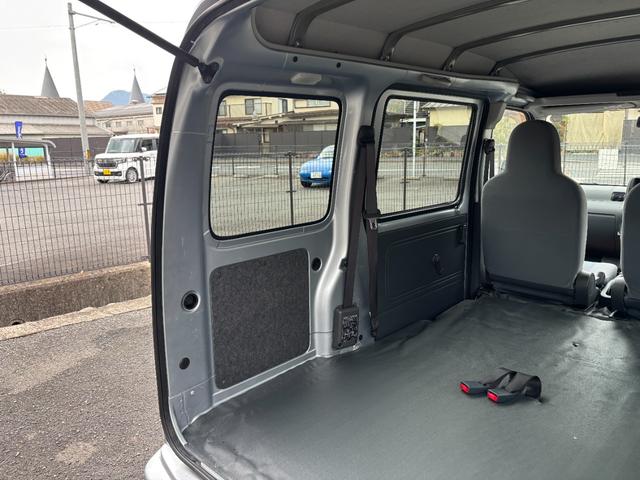 ピクシスバン デラックス　車検令和９年３月まで　ハイゼットカーゴＯＥＭ　ハイルーフ　ワンオーナー　禁煙車　４速オートマ　パワーウィンドウ　キーレスリモコン　プライバシーガラス　タイミングチェーン（22枚目）