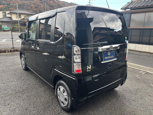Ｎ－ＢＯＸ Ｇ・Ｌパッケージ　車検令和９年１月１８日まで　ワンオーナー　純正ナビ　バックカメラ　フルセグテレビ　ステアリングリモコン　左パワースライドドア　ＥＴＣ　禁煙車　スマートキー　プライバシーガラス　タイミングチェーン（3枚目）