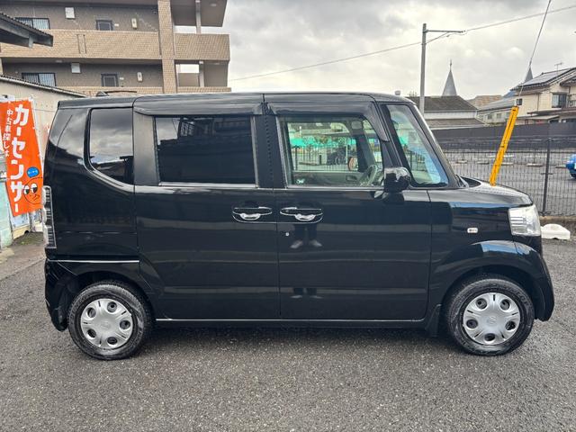Ｎ－ＢＯＸ Ｇ・Ｌパッケージ　車検令和９年１月１８日まで　ワンオーナー　純正ナビ　バックカメラ　フルセグテレビ　ステアリングリモコン　左パワースライドドア　ＥＴＣ　禁煙車　スマートキー　プライバシーガラス　タイミングチェーン（6枚目）