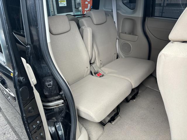 Ｎ－ＢＯＸ Ｇ・Ｌパッケージ　車検令和９年１月１８日まで　ワンオーナー　純正ナビ　バックカメラ　フルセグテレビ　ステアリングリモコン　左パワースライドドア　ＥＴＣ　禁煙車　スマートキー　プライバシーガラス　タイミングチェーン（11枚目）