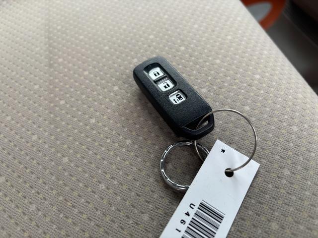 Ｎ－ＢＯＸ Ｇ・Ｌパッケージ　車検令和９年１月１８日まで　ワンオーナー　純正ナビ　バックカメラ　フルセグテレビ　ステアリングリモコン　左パワースライドドア　ＥＴＣ　禁煙車　スマートキー　プライバシーガラス　タイミングチェーン（23枚目）