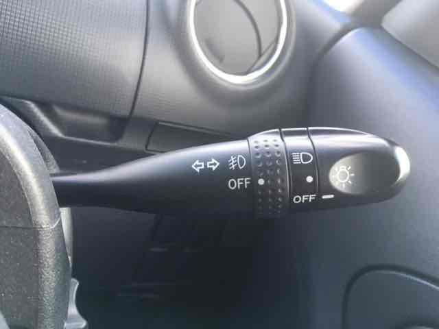 タント L ETC ナビ TV HID スマートキー 電動格納ミラー ベンチシート CVT 盗難防止システム ABS CD USB アルミホイール 衝突安全ボディ エアコン パワーステアリング パワーウィンドウ(7枚目)