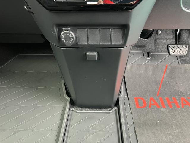 トール カスタムＧ　助手席エアバッグ　ＬＫＡ　ＬＥＤライト　キーレス　Ｉストップ　電格ミラー　ハイビームアシスト　イモビ　ワンオーナー　エアバック　アルミ　スマートキー　ＡＢＳ　両側Ｐスライドドア　緊急ブレーキ（36枚目）