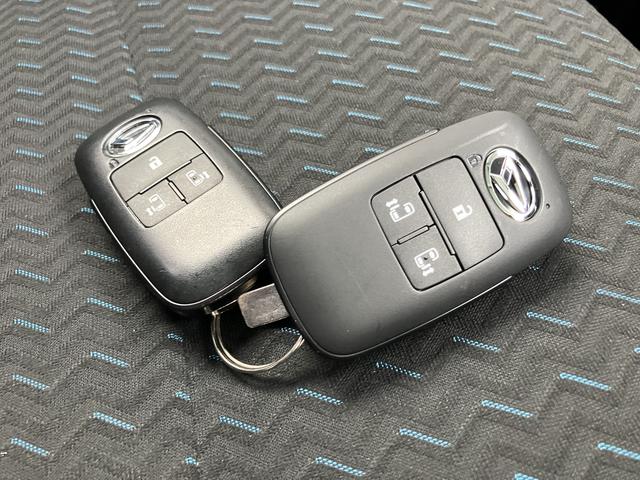 トール カスタムＧ　助手席エアバッグ　ＬＫＡ　ＬＥＤライト　キーレス　Ｉストップ　電格ミラー　ハイビームアシスト　イモビ　ワンオーナー　エアバック　アルミ　スマートキー　ＡＢＳ　両側Ｐスライドドア　緊急ブレーキ（61枚目）